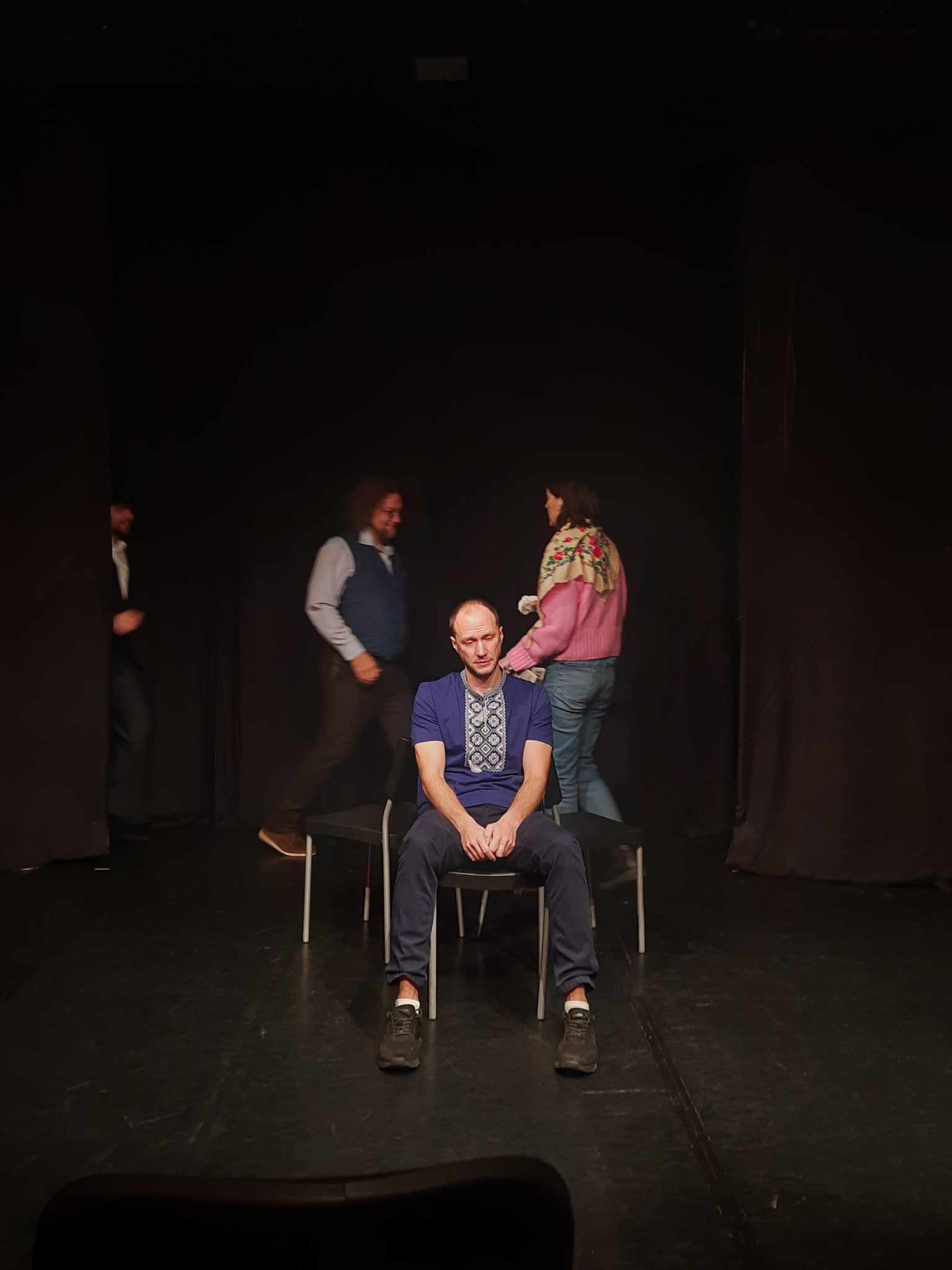 За лаштунками 19