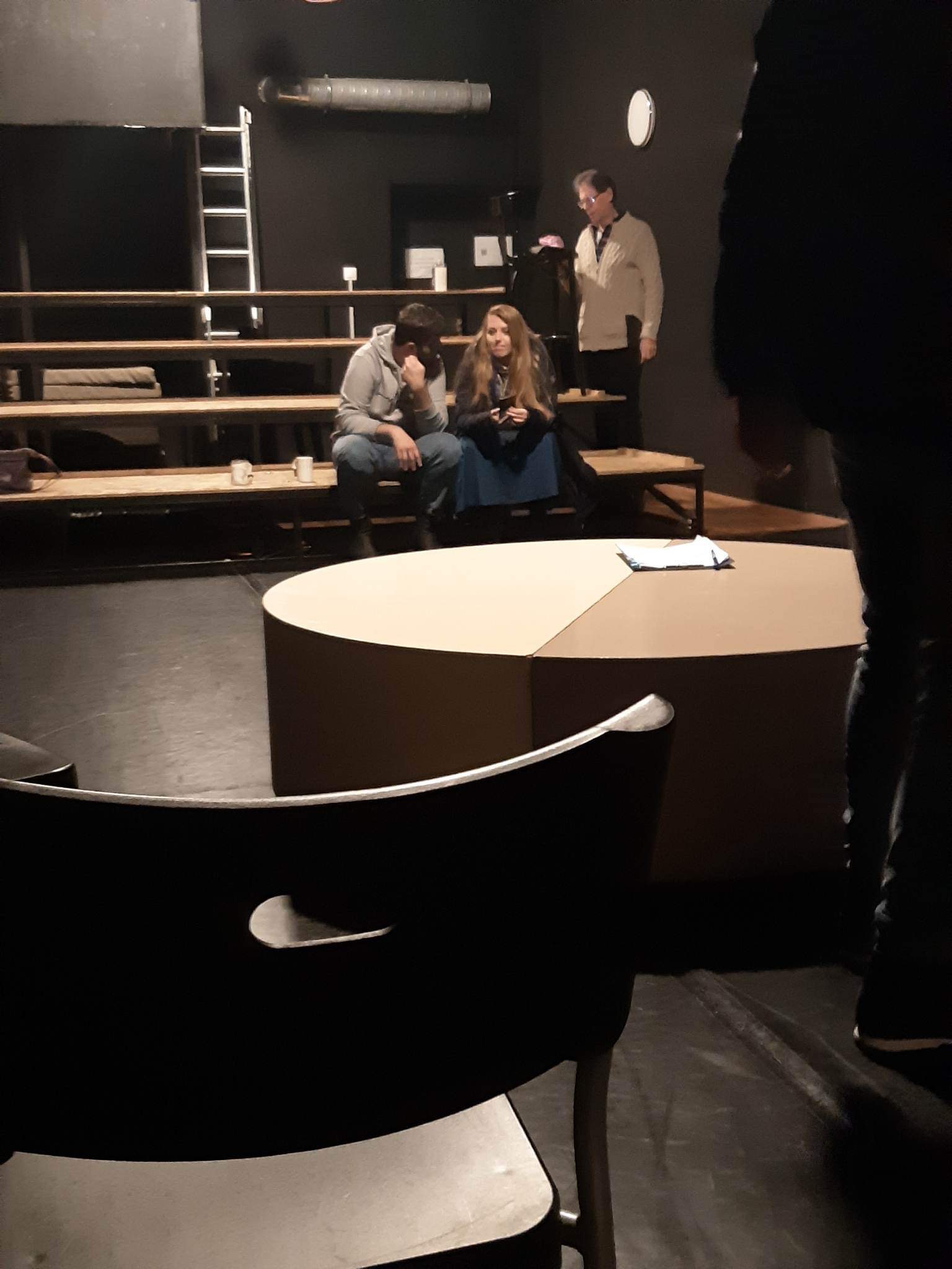 За лаштунками 13