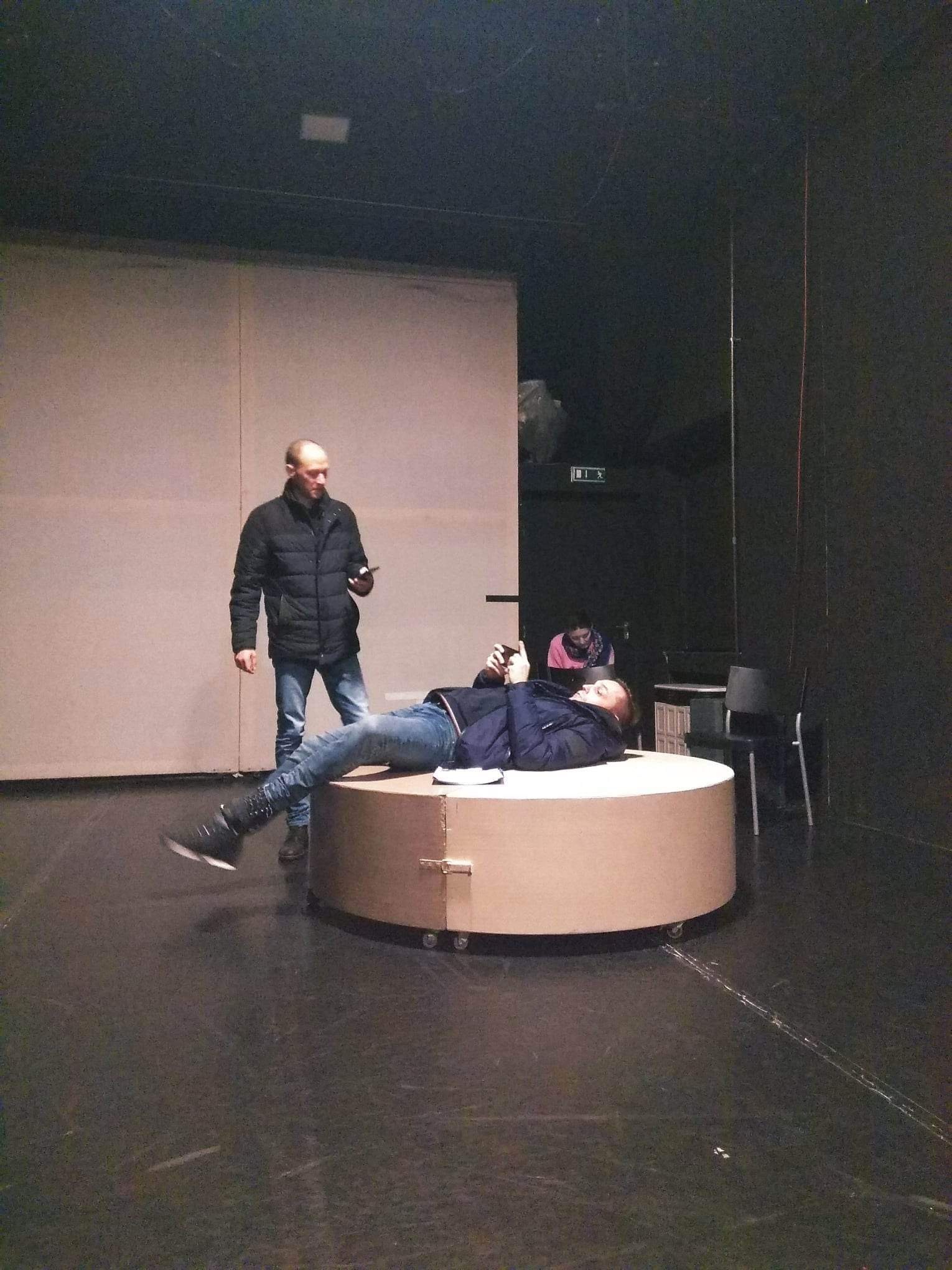 За лаштунками 15