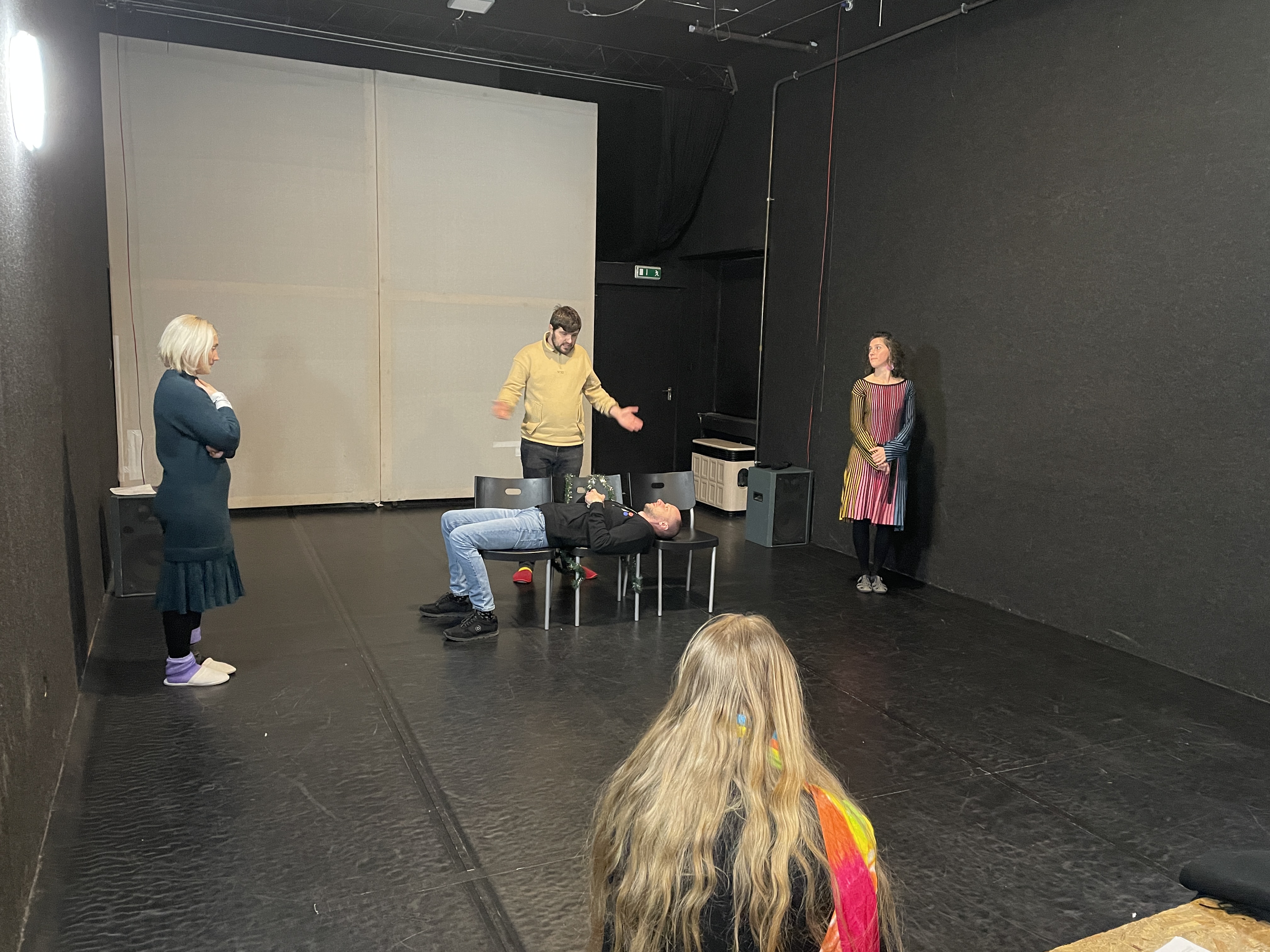 За лаштунками 7