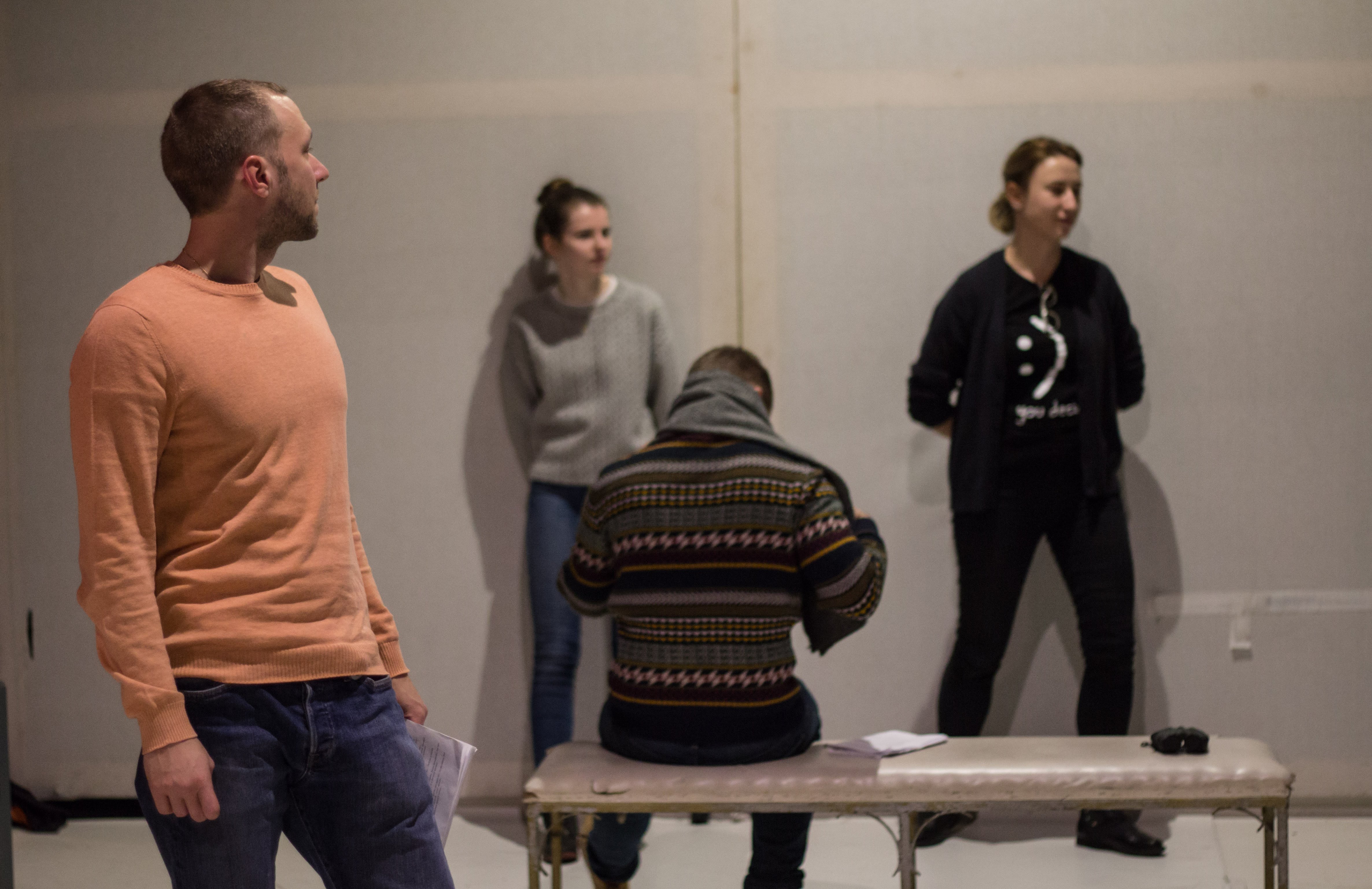 За лаштунками 6