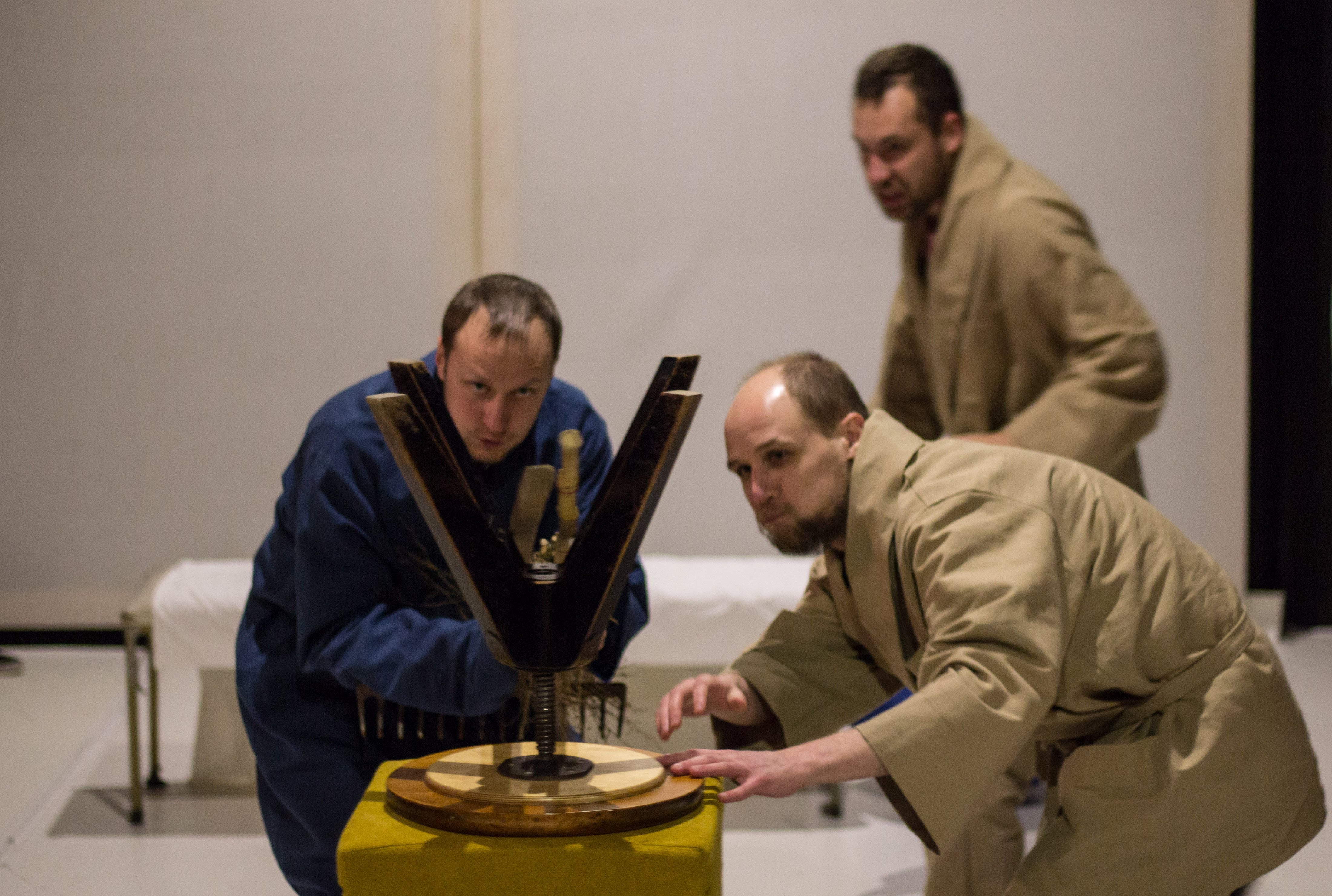 За лаштунками 25