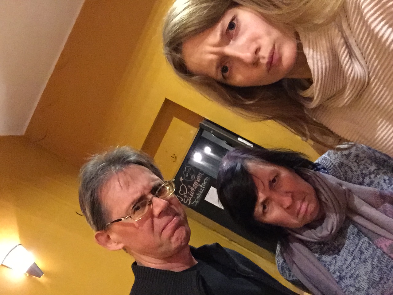 За лаштунками 19