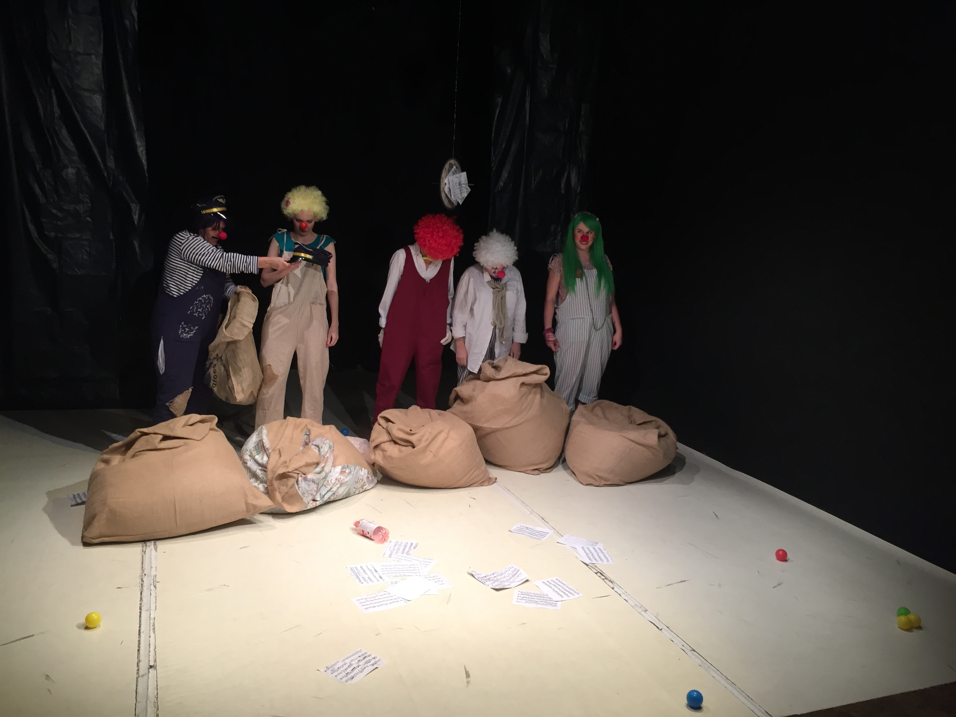 З вистави 13