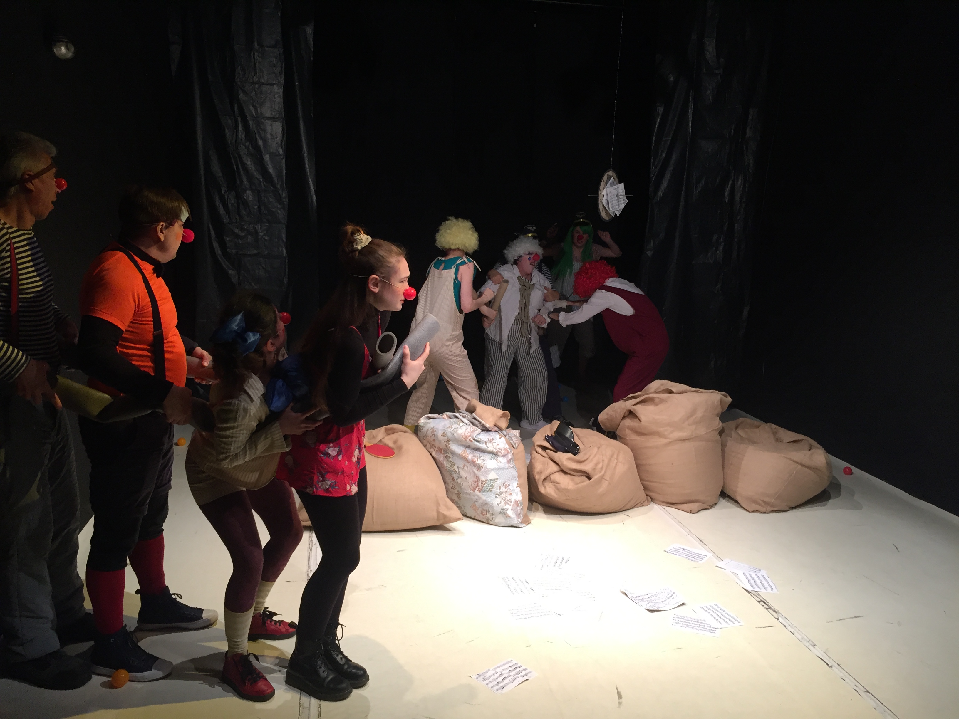 З вистави 18