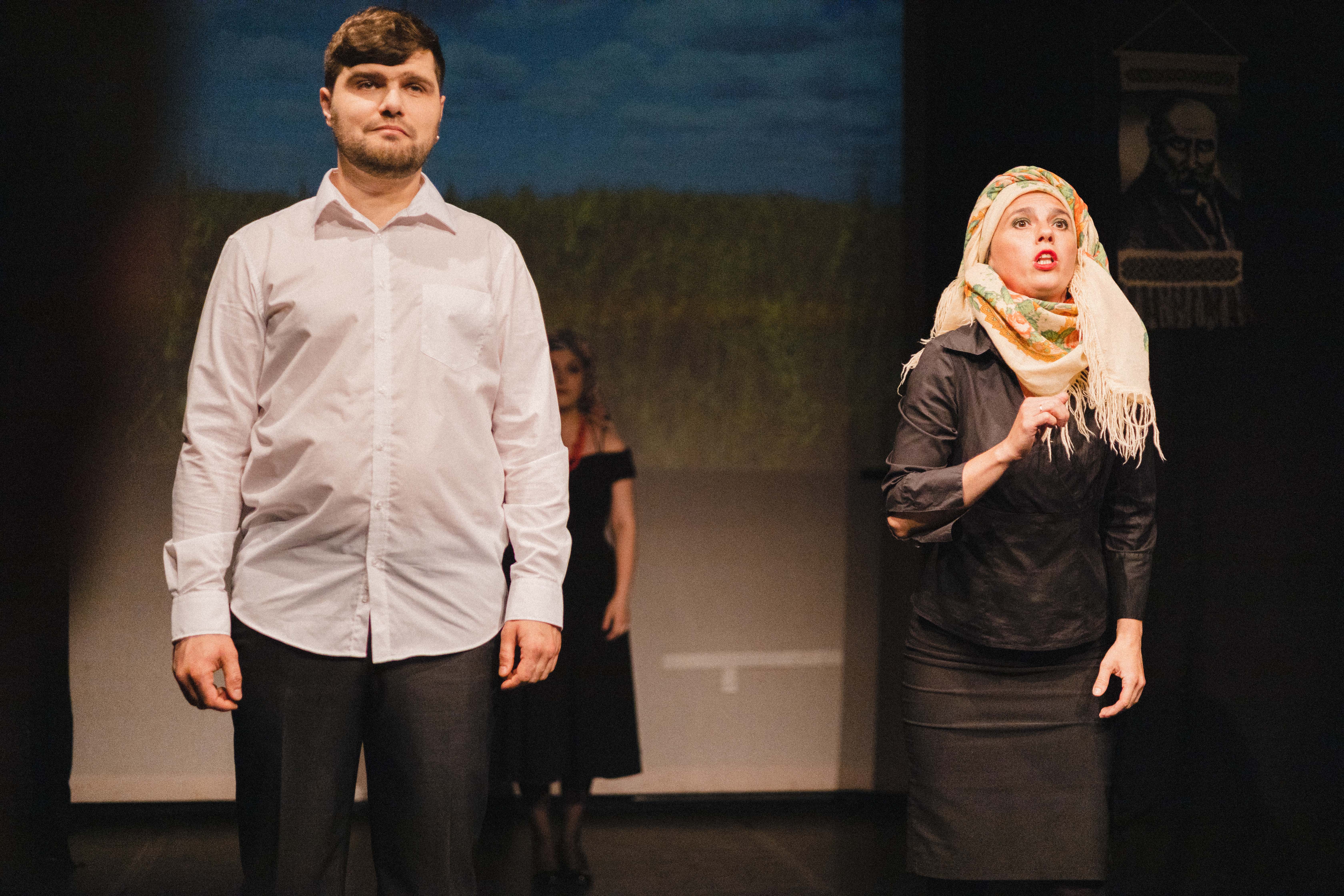 З вистави 19